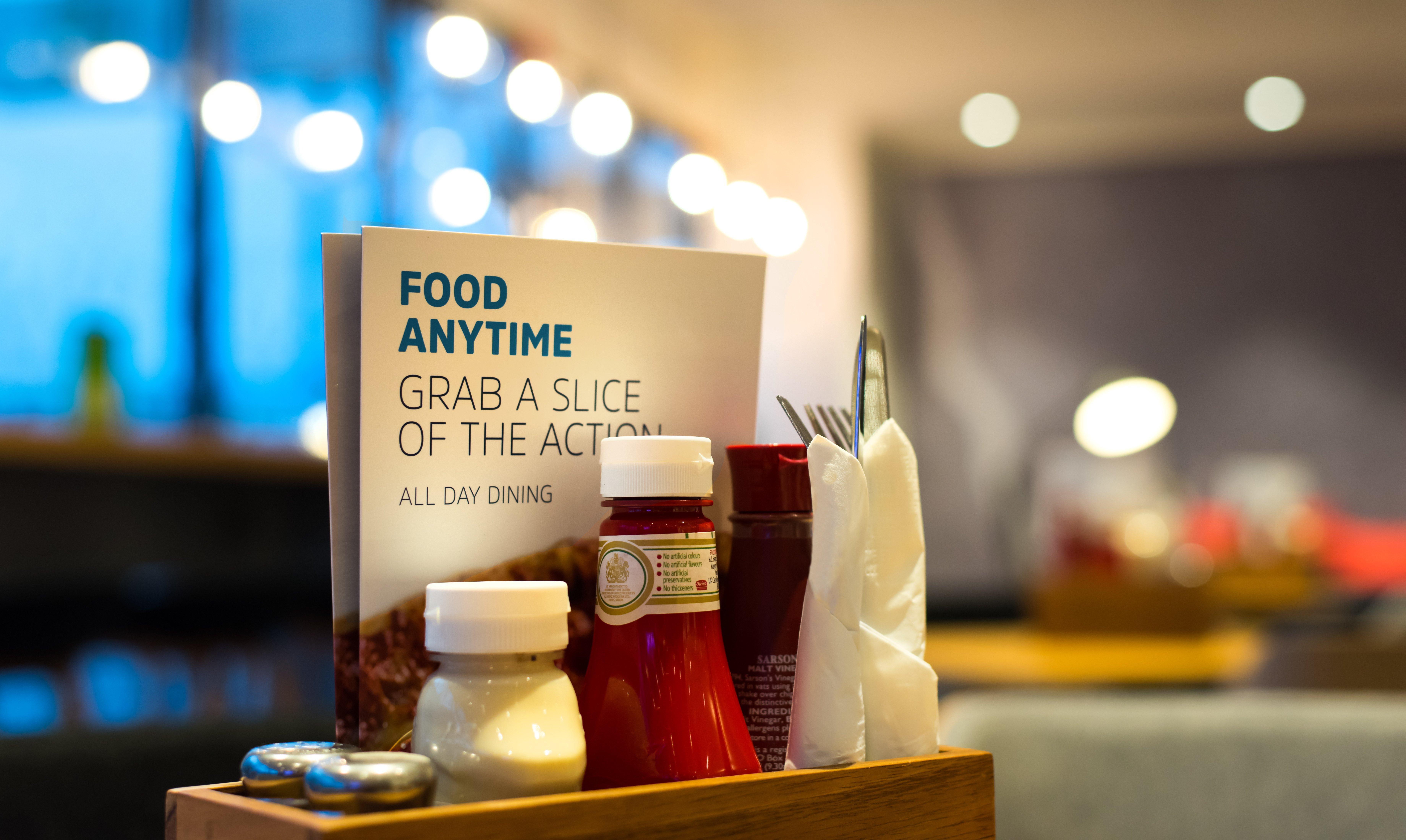 Holiday Inn Express - Exeter - City Centre By Ihg Exteriör bild