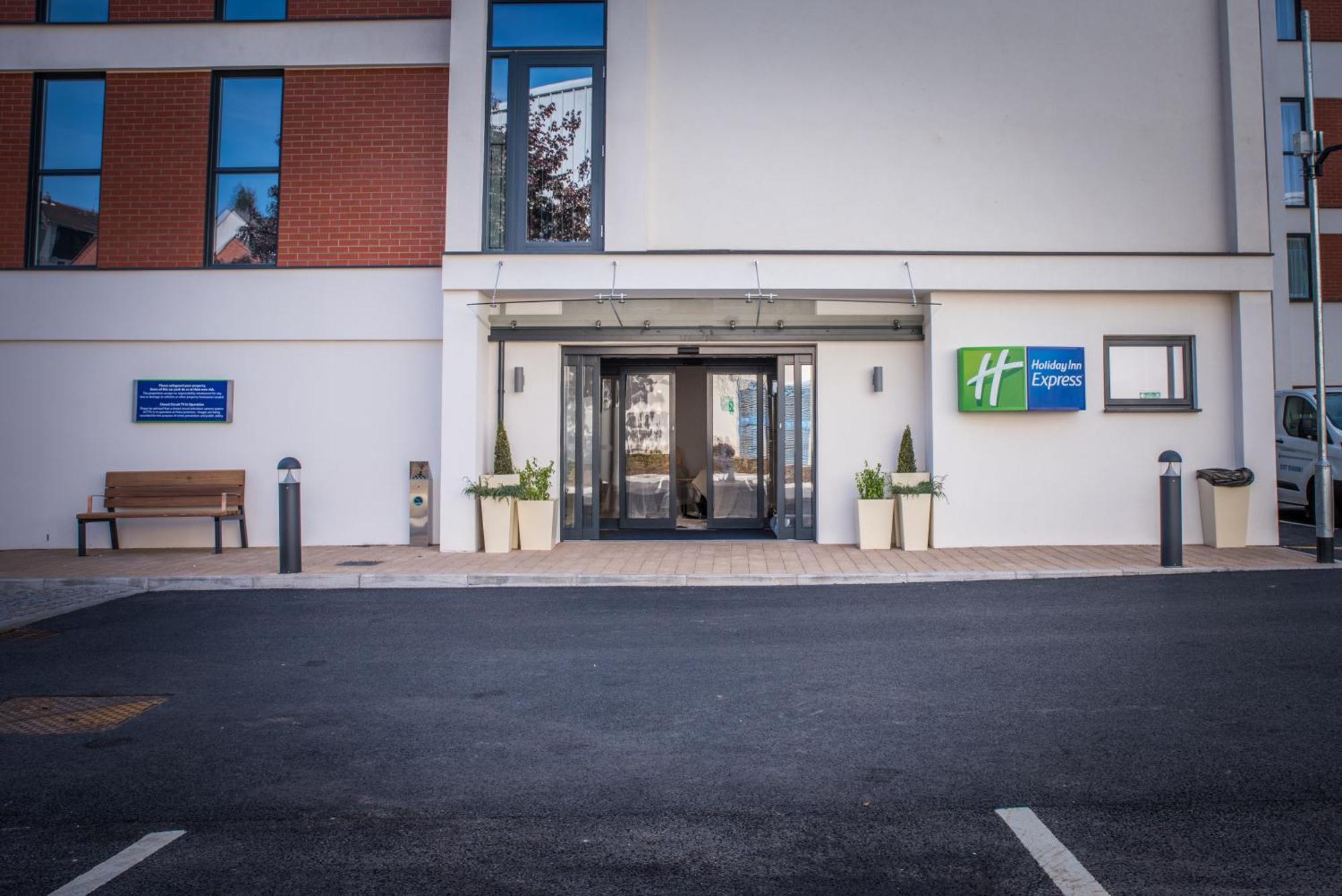 Holiday Inn Express - Exeter - City Centre By Ihg Exteriör bild